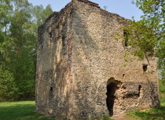 Тетфорд Уоррен Лодж: труднодоступная крепость, построенная с очень необычной целью