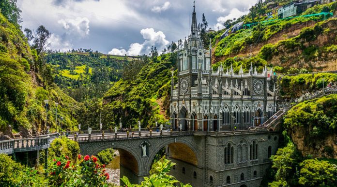 Лас-Лахас: грандиозный собор на мосту, построенный в память о чуде