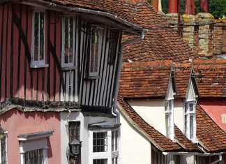 Лавенхем: зажиточный средневековый город с покосившимися домами