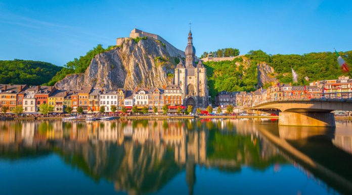 Динан: родина саксофона и легендарного пива