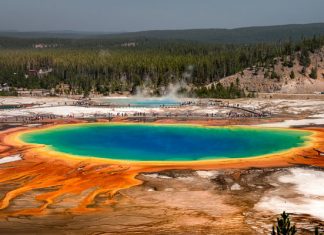 Самые необычные водоемы мира: 10 странных мест, которые вызывают удивление