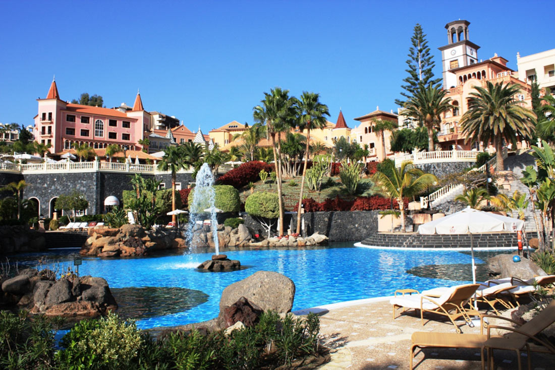Gran Hotel Bahia del Duque Resort