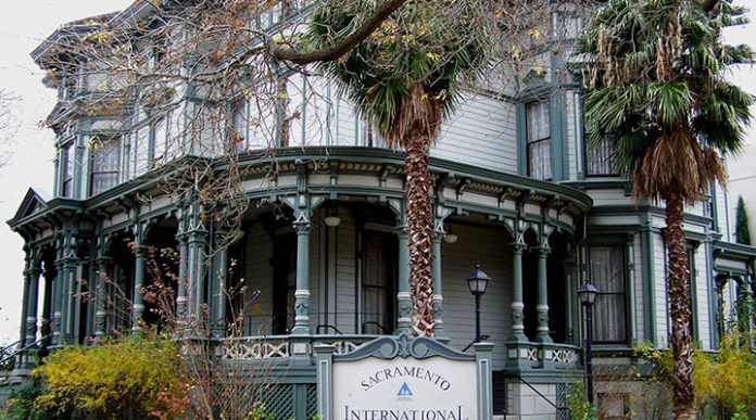 Правила хостелов: как выбрать хостел, что нужно знать, как не попасть на мошенничество и сохранить свои вещи