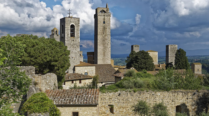 Сан-Джиминьяно: средневековый город «ста башен» в легендарной Тоскане