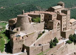 Замок Кардона: неприступная крепость Каталонии