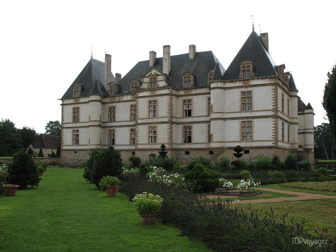 замки Франции