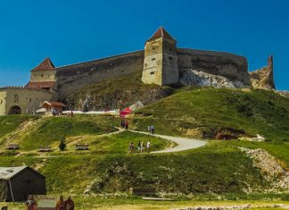 Крепость Рышнов: мощная цитадель, построенная рыцарями тевтонского ордена