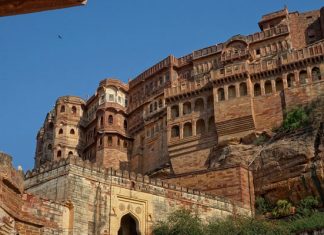 Форты и дворцы Индии: ТОП-14 сооружений, которые поражают воображение