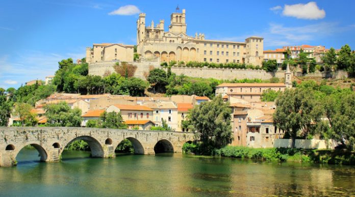 Куда поехать из Марселя на один день: 15 интересных мест, которые привлекают внимание самых требовательных туристов