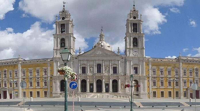 Дворец Мафра: один из самых грандиозных королевских дворцов в Европе