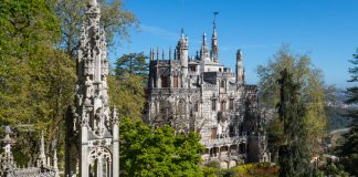 Дворец Кинта да Регалейра: одно из самых загадочных мест Португалии