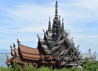 Деревянный храм Истины в Паттайе: шедевр тайских мастеров, которому нет равных!