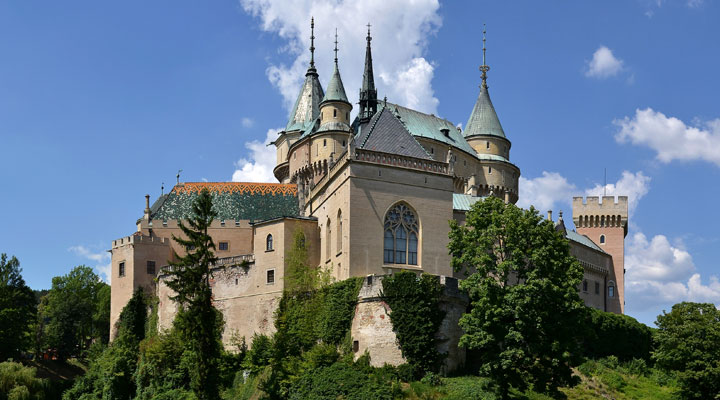 Замки Словакии: 10 самых красивых и неповторимых древних крепостей