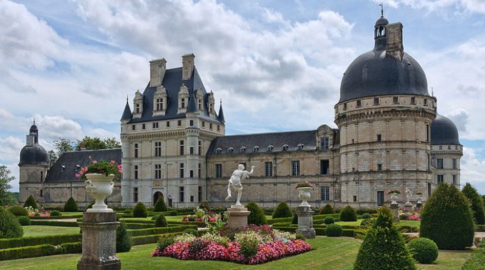 Королевская роскошь: самые ослепительные замки Луары