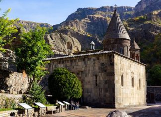 Таинственный монастырь Гегард: одна из главных достопримечательностей Армении