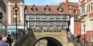 Высокий мост в Линкольне: один из старейших средневековых мостов Англии