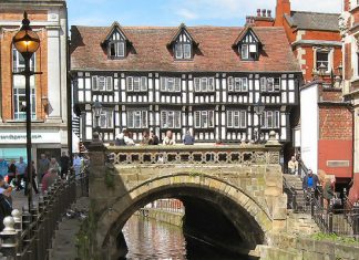 Высокий мост в Линкольне: один из старейших средневековых мостов Англии