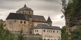 Замок Кост: крепкий, как кость, средневековый форпост в Чехии