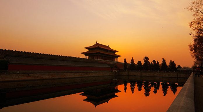 Запретный город в Китае: вот как выглядит самый большой дворцовый комплекс в мире