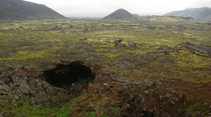 Трихнюкайигюр: единственный в мире вулкан, в жерло которого можно спуститься