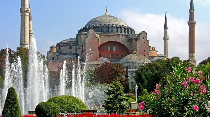 Айя София: 10 фактов о легендарном культовом сооружении, которых вы не знали