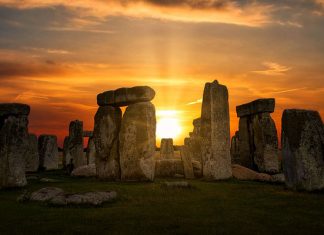 Стоунхендж: 10 фактов о легендарном мегалите, которых вы не знали
