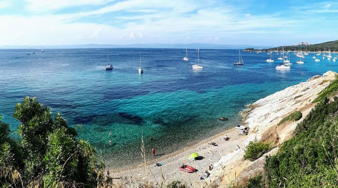 Острова Франции: 10 самых захватывающих мест для отдыха