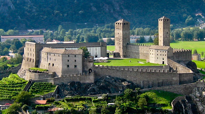 Замок Кастельгранде: легендарный форпост города Беллинцона