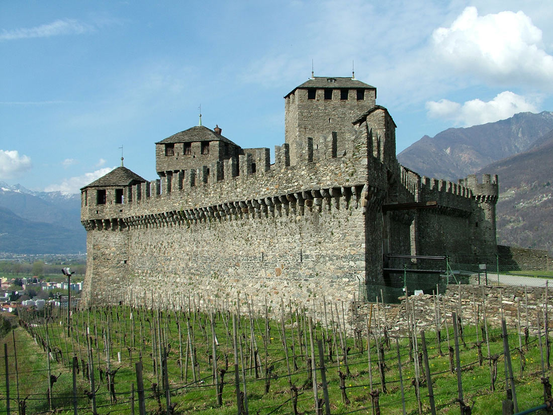 Замок Монтебелло в Беллинцоне