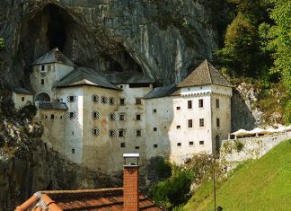 Самые известные замки мира: сооружения, о которых стоит узнать больше