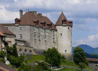 Замок Грюйер: он по сей день хранит в себе жуткую тайну