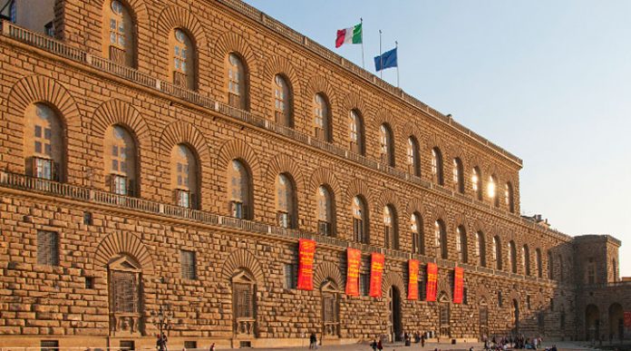 Палаццо Питти: неприметный снаружи, этот дворец веками хранит в себе тайны и несметные сокровища