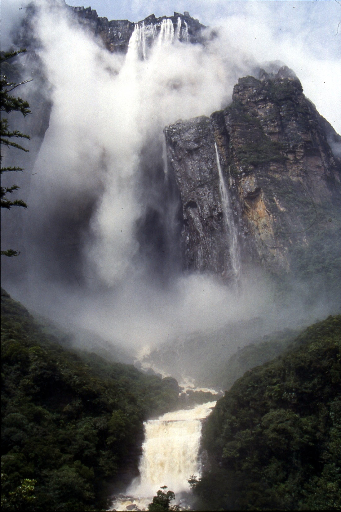 водопад Анхель