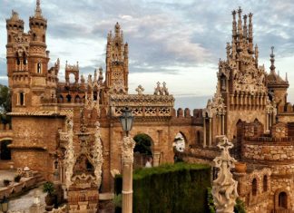 Замок Коломарес: уникальный памятник Колумбу, построенный… врачом!