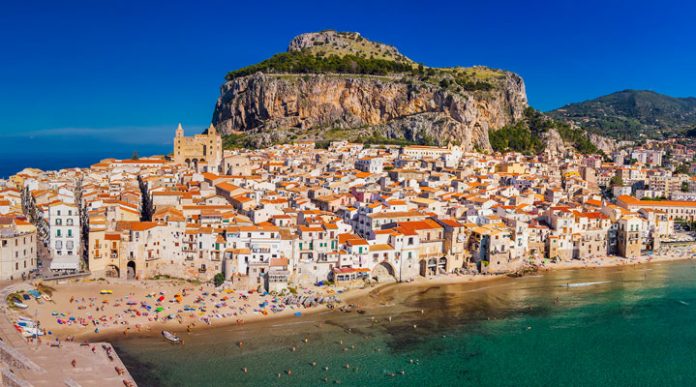 Самые красивые пляжи Сицилии: очаровательные места, где море встречает сушу