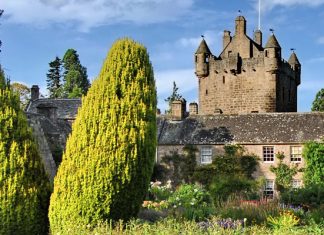 Замок Каудор: шотландский замок, который стал известен на весь мир