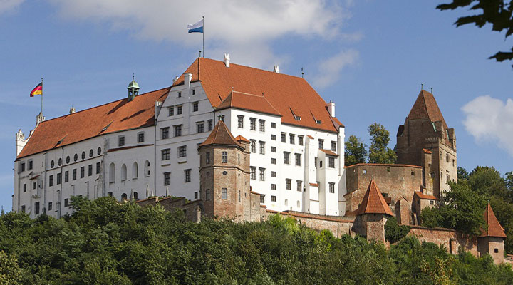 Замок Траусниц: один из самых роскошных форпостов Баварии