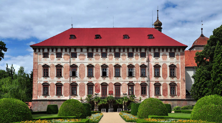 Замок Либоховице: один из самых интересных замков Чехии