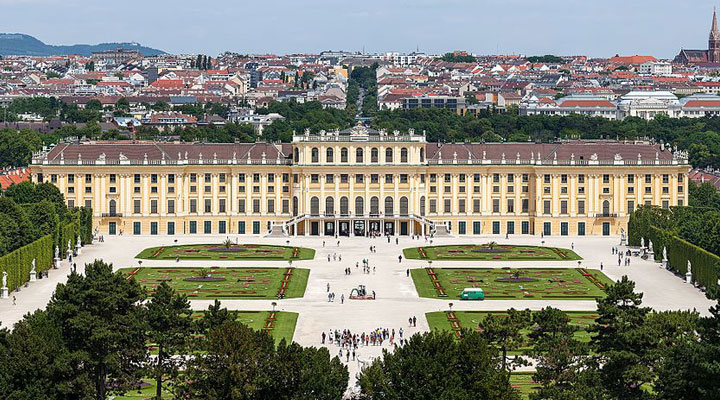 Дворец Шёнбрунн: венская резиденция династии Габсбургов