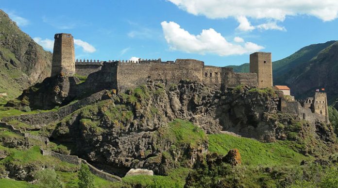 Крепость Хертвиси: здесь бывал сам Александр Македонский!