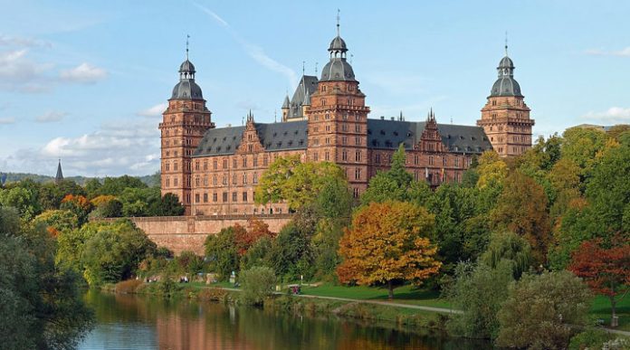 Замок Йоханнесбург: «Баварская Ницца» короля Людвига I