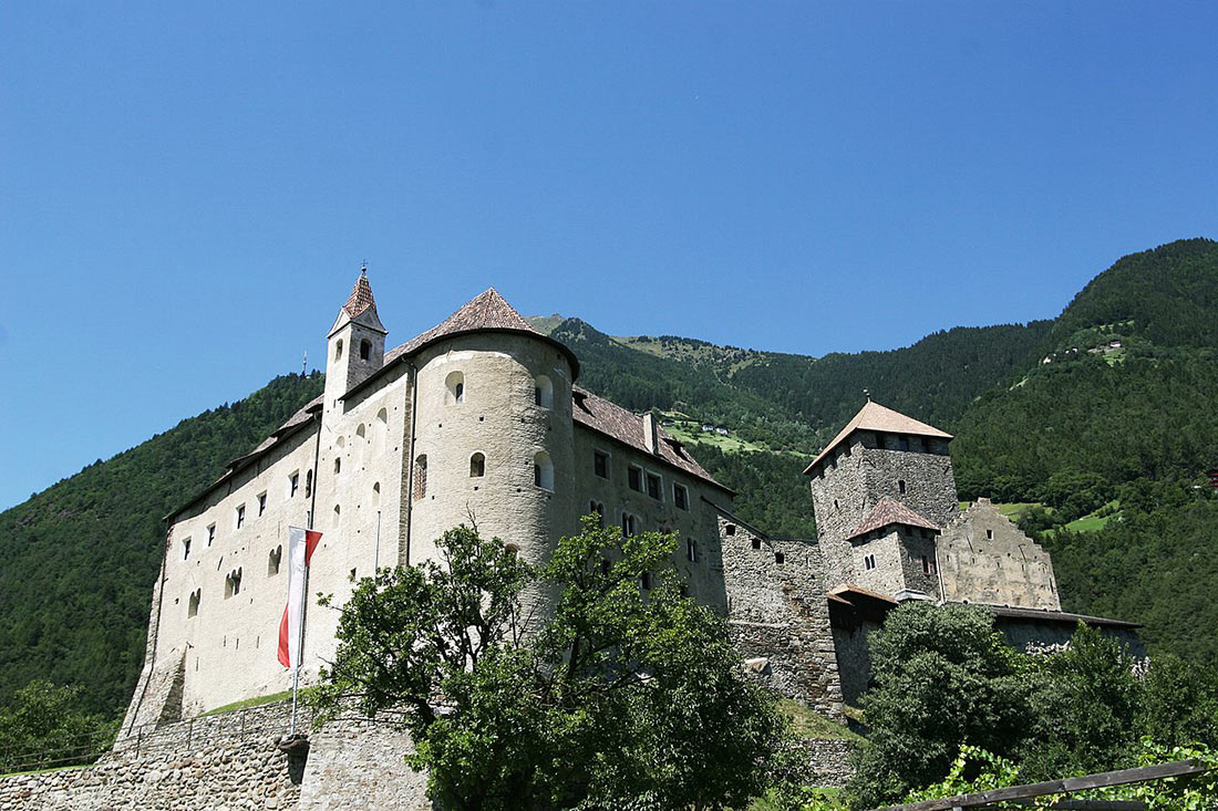 Тирольский замок