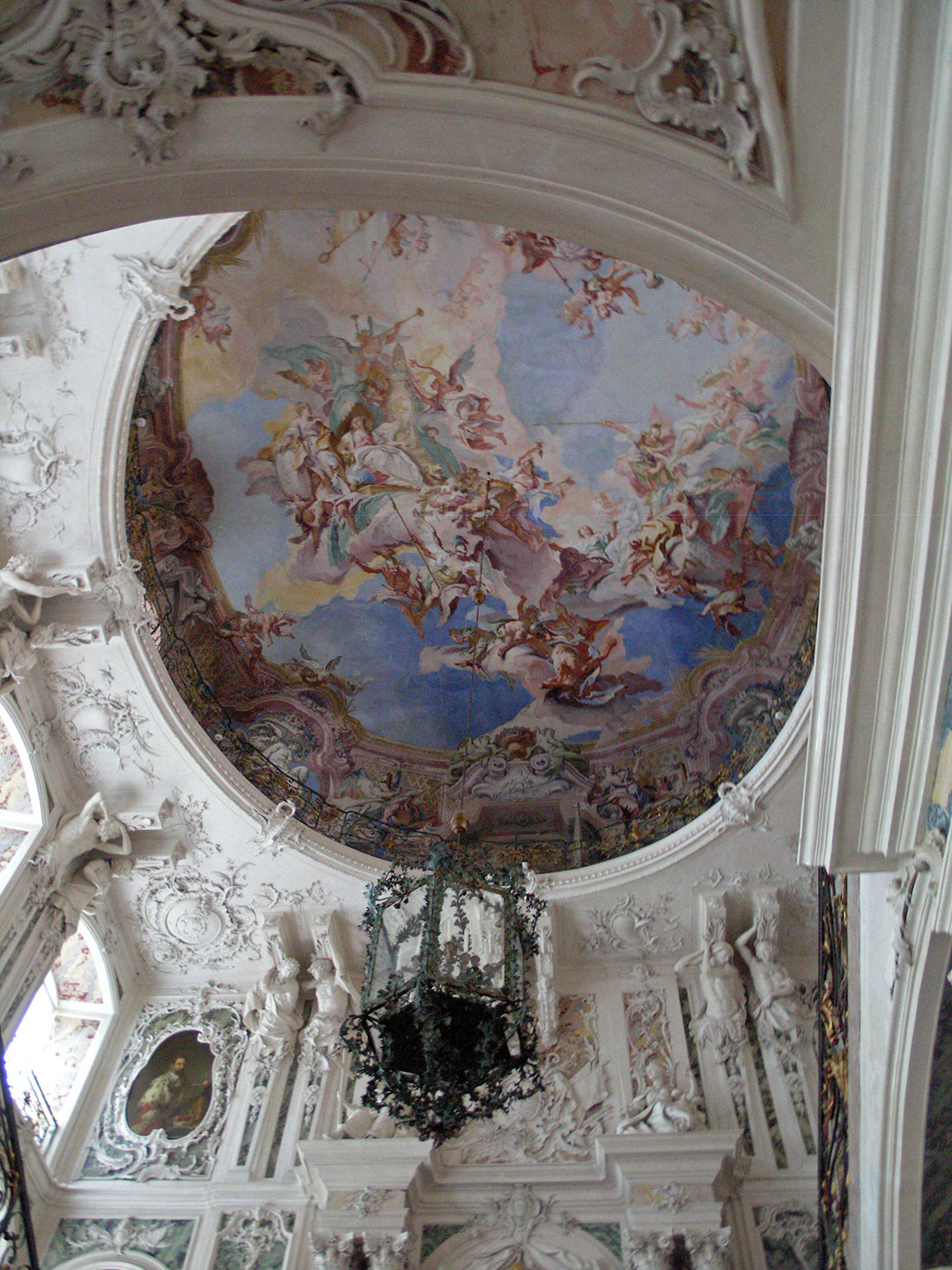 Потолок парадной лестницы дворца Аугустусбург
