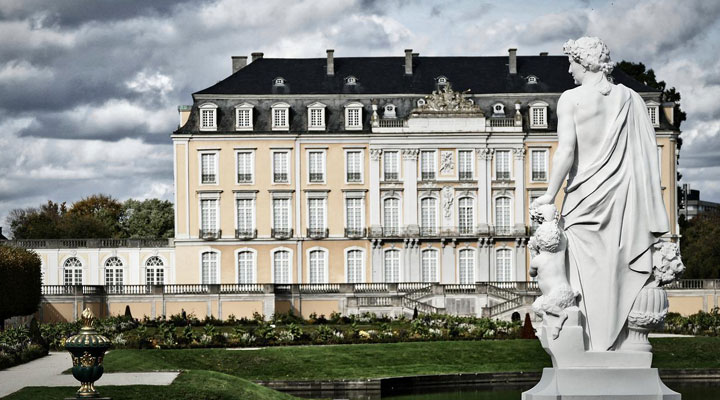 Дворец Аугустусбург: одна из самых великолепных немецких резиденций 18 века