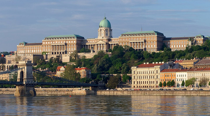 Будайская крепость: один из самых символичных архитектурных шедевров Будапешта