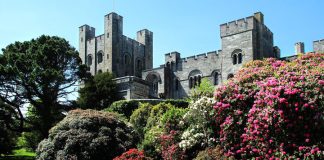 Замок Пенрин: викторианское великолепие среди пейзажей Уэльса