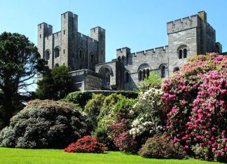 Замок Пенрин: викторианское великолепие среди пейзажей Уэльса