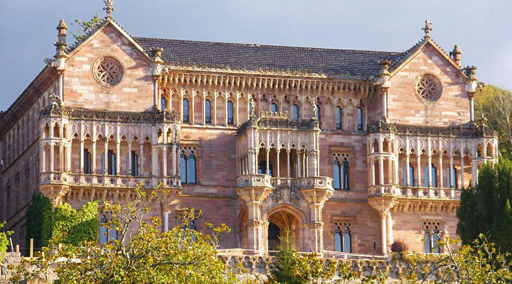Дворец Собрельяно: английская готика под южным солнцем Испании