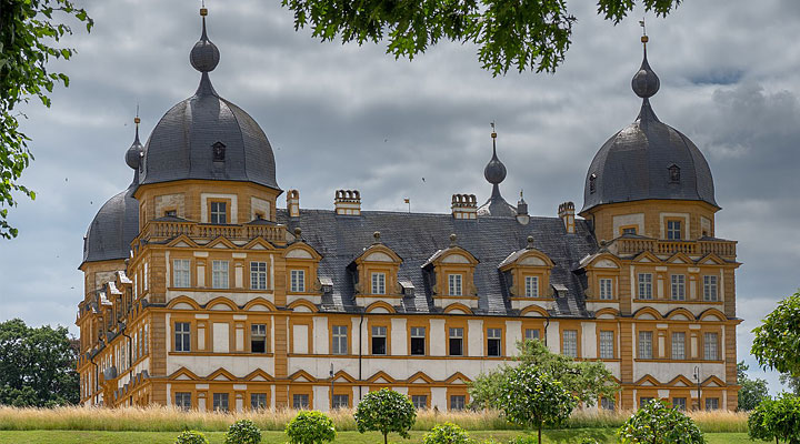 Дворец Зеехоф в Меммельсдорфе: одна из самых красивых и величественных резиденций Баварии