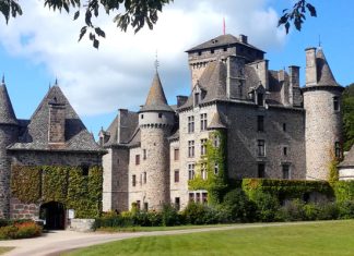 Замок Пестейлс: потрясающее напоминание об эпохе Средневековья